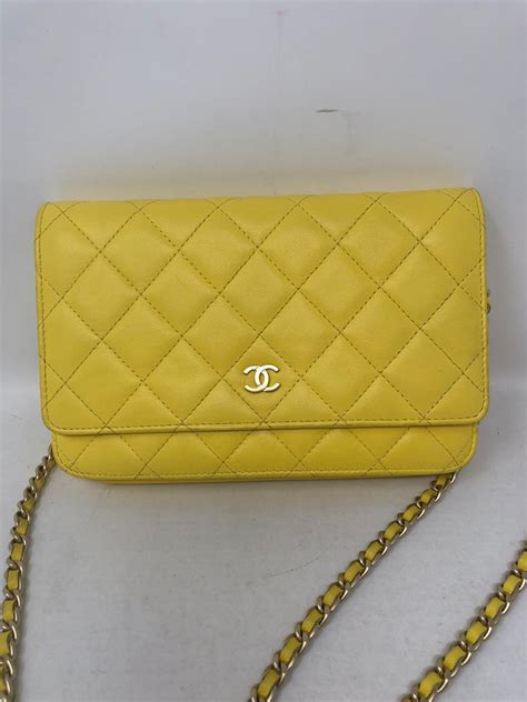 yellow chanel wallet on chain|chanel wallet on chain preis.